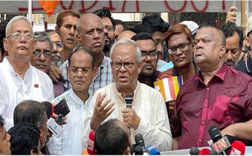 সীমান্তে ভারতের পুশ-ইন: সরকারের নীরবতায় ক্ষোভ ঝাড়লেন রিজভী