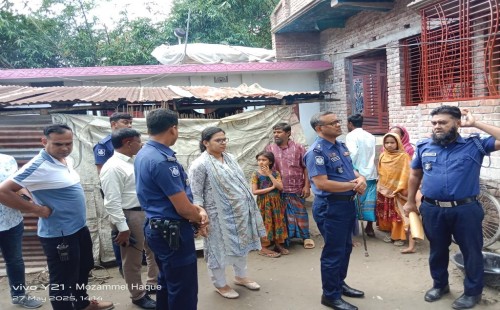 দামুড়হুদার পুরাতন বাস্তুপুর ও কাঁদিপুরে এক রাতে তিন বাড়িতে ডাকাতি