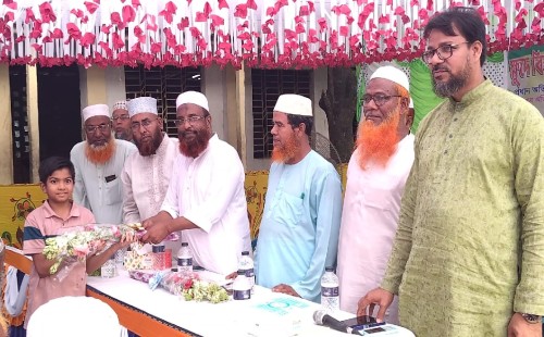 ক্ষুদে বিজ্ঞানী কাসাবকে সংবর্ধনা