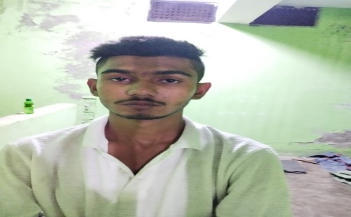 ভারতে যাওয়ার সময় দর্শনা চেকপোস্ট থেকে হত্যা মামলার আসামি গ্রেপ্তার