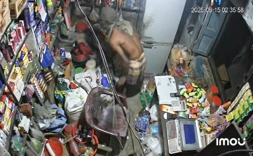 গাংনীতে সাংবাদিকের দোকানে চুরি