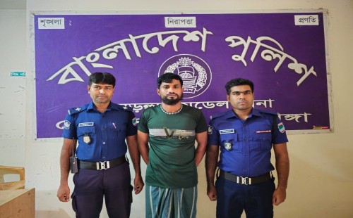 দামুড়হুদায় ডাকাতি মামলায় মোহন সর্দার আটক, বটি উদ্ধার