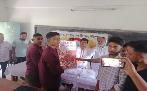 আন্দুলবাড়ীয়া কলেজে এইচএসসি পরীক্ষার্থীদের বিদায় সংবর্ধনা