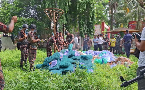 কালীগঞ্জে ৬৫ লাখ টাকার কারেন্ট জাল পুড়িয়ে ধ্বংস