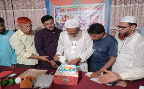 আলমডাঙ্গায় সাংবাদিক বশিরুল আলমের জন্মদিন পালন
