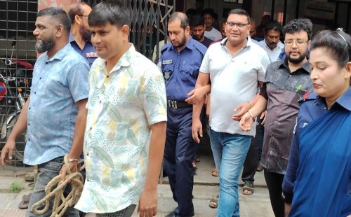 গাংনীতে আওয়ামী লীগের ৬ নেতার আত্মসমর্পণ