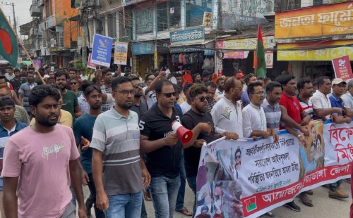 চুয়াডাঙ্গা, মেহেরপুর ও ঝিনাইদহে জাতীয়তাবাদী যুবদলের বিক্ষোভ মিছিল ও সমাবেশ