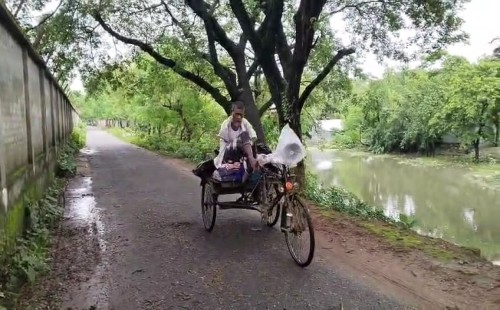 দুই হাত ও এক পা হারিয়ে জীবনের সঙ্গে ৩৬ বছরের সংগ্রাম