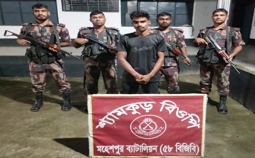 নারী-শিশুসহ ১১ জন আটক, মাদক উদ্ধার