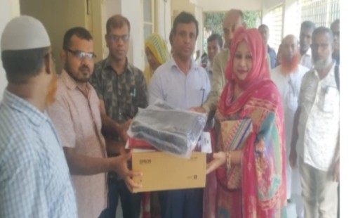 মেহেরপুর সদর উপজেলায় ৭১টি বিদ্যালয়ে প্রজেক্টর বিতরণ