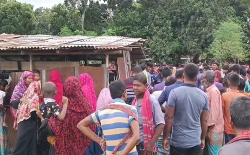 চুয়াডাঙ্গায় দিনমজুরকে গলাকেটে হত্যা, স্ত্রী-সন্তান পলাতক