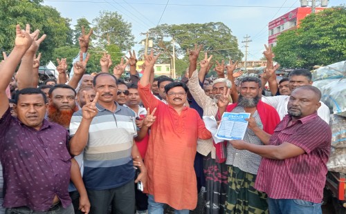 বারাদী বাজারে বিএনপির লিফলেট বিতরণ ও গণসংযোগ
