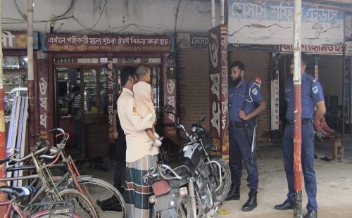 জীবননগরে দুই দোকানে দুর্ধর্ষ চুরি