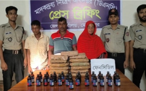 মেহেরপুরে স্বামী-স্ত্রীসহ তিন মাদক ব্যবসায়ী আটক