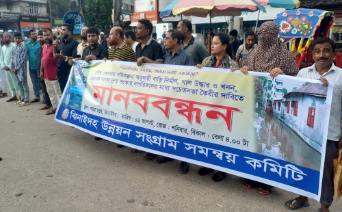 ঝিনাইদহে পৌরসভার পাড়া মহল্লায় জলাবদ্ধতা