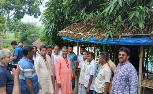 সহযোদ্ধার মৃত্যুতে কর্মসূচি স্থগিত করলেন শরীফ
