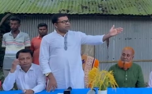 মহেশপুরে গণসংযোগ ও পথসভায় কণ্ঠশিল্পী মনির খান