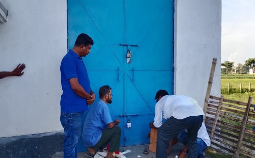 ভুয়া কাগজপত্রে কীটনাশক উৎপাদন ও বিক্রির অভিযোগ