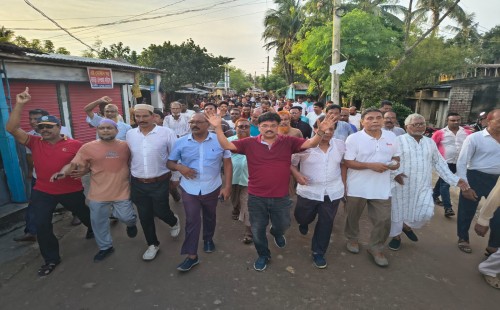 মেহেরপুরে বিএনপির ৩১ দফা দাবির প্রচারে গণসংযোগ