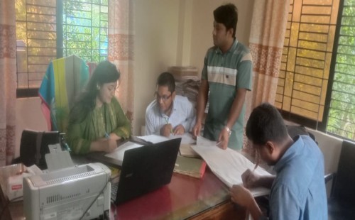আন্দুলবাড়ীয়া ইউনিয়ন ভূমি অফিস পরিদর্শনে এসিল্যান্ড