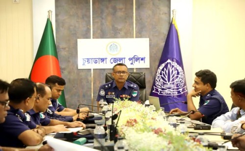 চুয়াডাঙ্গায় মাসিক অপরাধ পর্যালোচনা সভায় পুলিশ সুপার খন্দকার গোলাম মওলা