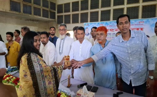 হরিণাকুণ্ডুতে জিপিএ-৫ প্রাপ্ত শিক্ষার্থীদের সংবর্ধনা
