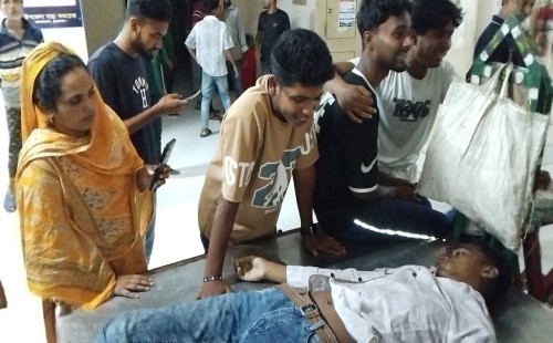 আলমডাঙ্গায় দুই মোটরসাইকেলের সংঘর্ষে স্কুলছাত্র নিহত