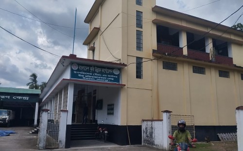 মেহেরপুরে বীজ প্রক্রিয়াজাতকরণ কেন্দ্রে পরিবহন দরপত্রে অনিয়মের অভিযোগ