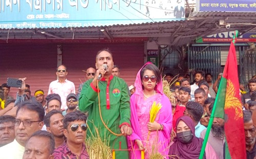 প্রতীকী খালেদা জিয়া সেজে আবারো আলোচনায় কিশোরী হুমায়রা জান্নাত প্রার্থনা