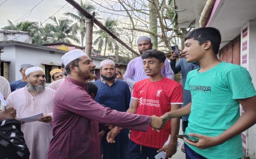 আকন্দবাড়ীয়ায় গণসংযোগে জামায়াত নেতা অ্যাড. রাসেল