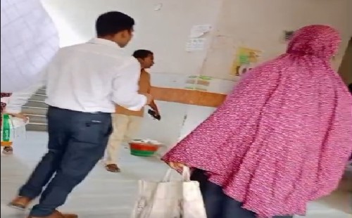 চুয়াডাঙ্গা সদর হাসপাতালে ওষুধ কোম্পানির প্রতিনিধিদের দৌরাত্ম্য