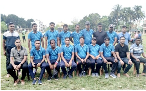 আলমডাঙ্গায় প্রীতি ক্রিকেট ম্যাচ অনুষ্ঠিত