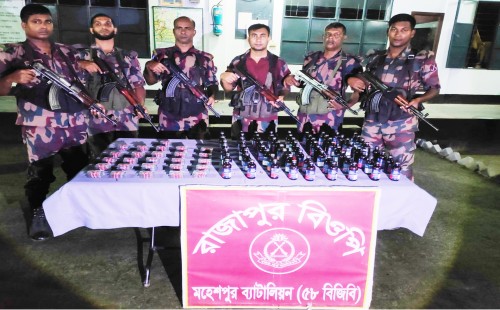 জীবননগর ও মহেশপুর সীমান্তে বিজিবির অভিযান