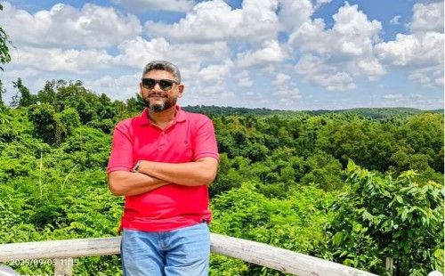 চুয়াডাঙ্গায় আবাসিক হোটেলের কক্ষ থেকে প্রকৌশলীর লাশ