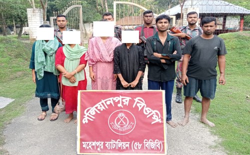 মহেশপুর সীমান্তে ভারতীয় মদ উদ্ধার, ১০ বাংলাদেশি আটক
