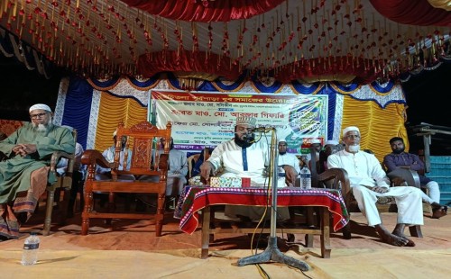 কুড়ুলগাছির বুইচিতলায় তাফসিরুল কুরআন মাহফিল অনুষ্ঠিত