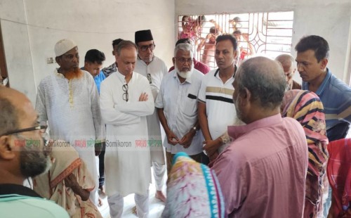উথলীতে নিহত দুই ভাইয়ের পরিবারের খোঁজ নিলেন বাবু খান