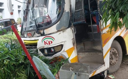 বিয়ের দাওয়াতে যাওয়া হলো না মাহফুজুরের