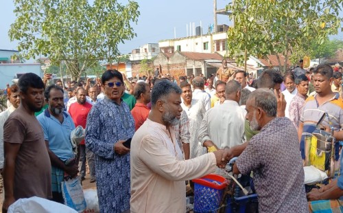 চুয়াডাঙ্গার কুতুবপুর ও আলমডাঙ্গা কালিদাসপুরে শরীফের গণসংযোগ