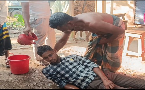 কুড়ুলগাছিতে পাখিভ্যানে মোটরসাইকেলের ধাক্কা; আহত ১