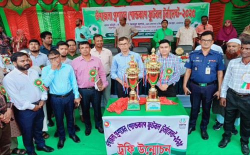 মেহেরপুরে গোল্ডকাপ ফুটবল টুর্নামেন্টের উদ্বোধন