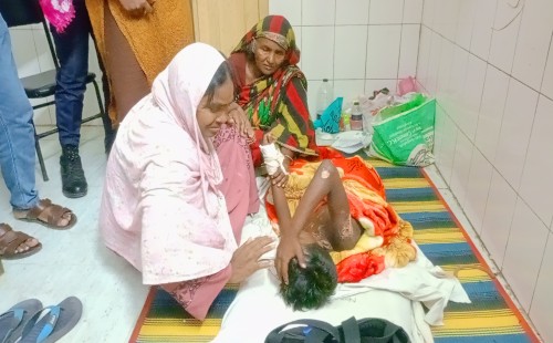 চুয়াডাঙ্গায় ট্রেন থেকে পড়ে আহত পথশিশুর পরিচয় মিলেছে