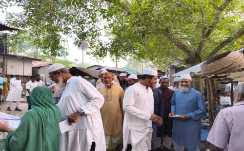 হারদীতে শিক্ষকদের সাথে মতবিনিময়কালে অ্যাড. রাসেল