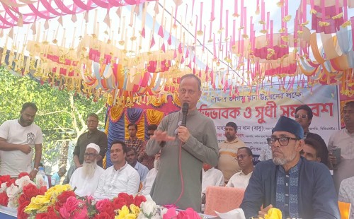 নেহালপুরে নির্বাচনী পথসভায় বিএনপি মনোনীত প্রার্থী মাহমুদ হাসান খান বাবু