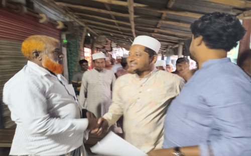 ডিঙ্গেদহ বাজারে জামায়াত নেতা অ্যাড. রাসেলের গণসংযোগ