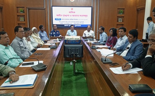 চুয়াডাঙ্গা জেলা আইনশৃঙ্খলা কমিটির মাসিক সভায় ডিসি জহিরুল ইসলাম