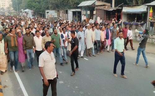 মেহেরপুরের গাংনীতে বিএনপির প্রার্থী পরিবর্তনে বিক্ষোভ মিছিল