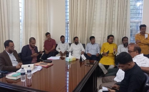 কেরুজ শ্রমিক-কর্মচারী ইউনিয়ন নেতৃবৃন্দের সঙ্গে শ্রম অধিদপ্তরের বৈঠক