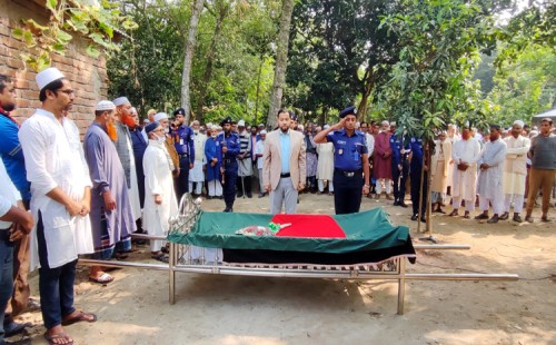 বীর মুক্তিযোদ্ধা আবুল কালাম মাস্টারের রাষ্ট্রীয় মর্যাদায় দাফন