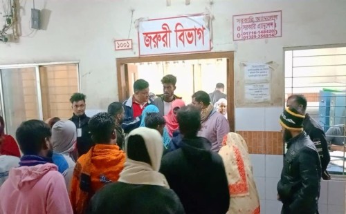চুয়াডাঙ্গার হাতিকাটায় তিন মোটরসাইকেলের ত্রিমুখী সংঘর্ষ